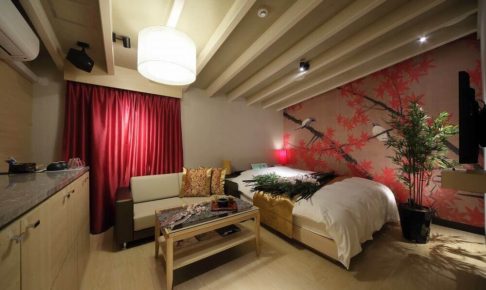 静岡インターラブホテル 艶 403号室 ベッド